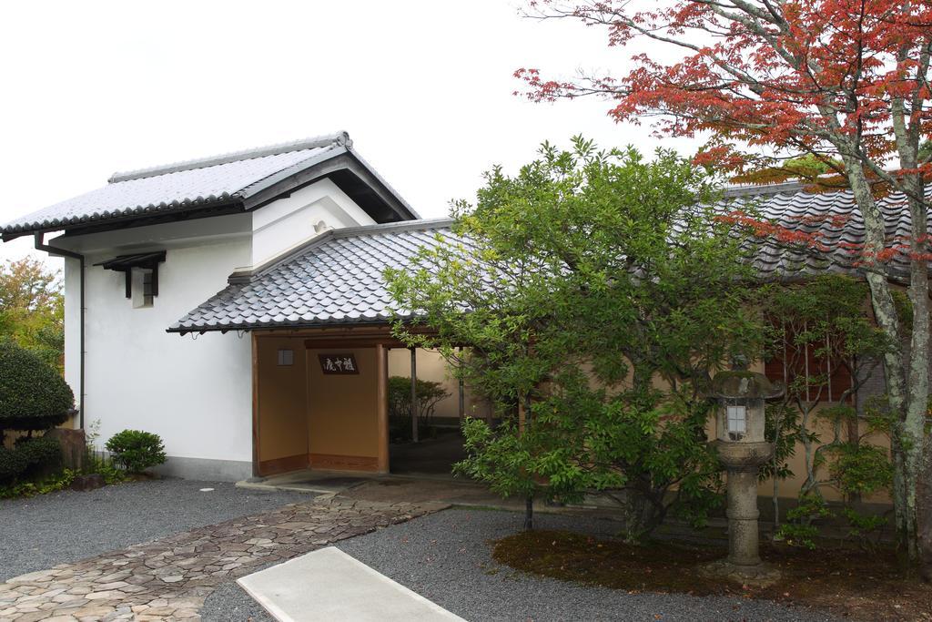 Arima Grand