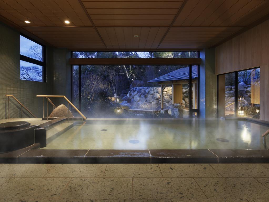 Arima Grand 4*