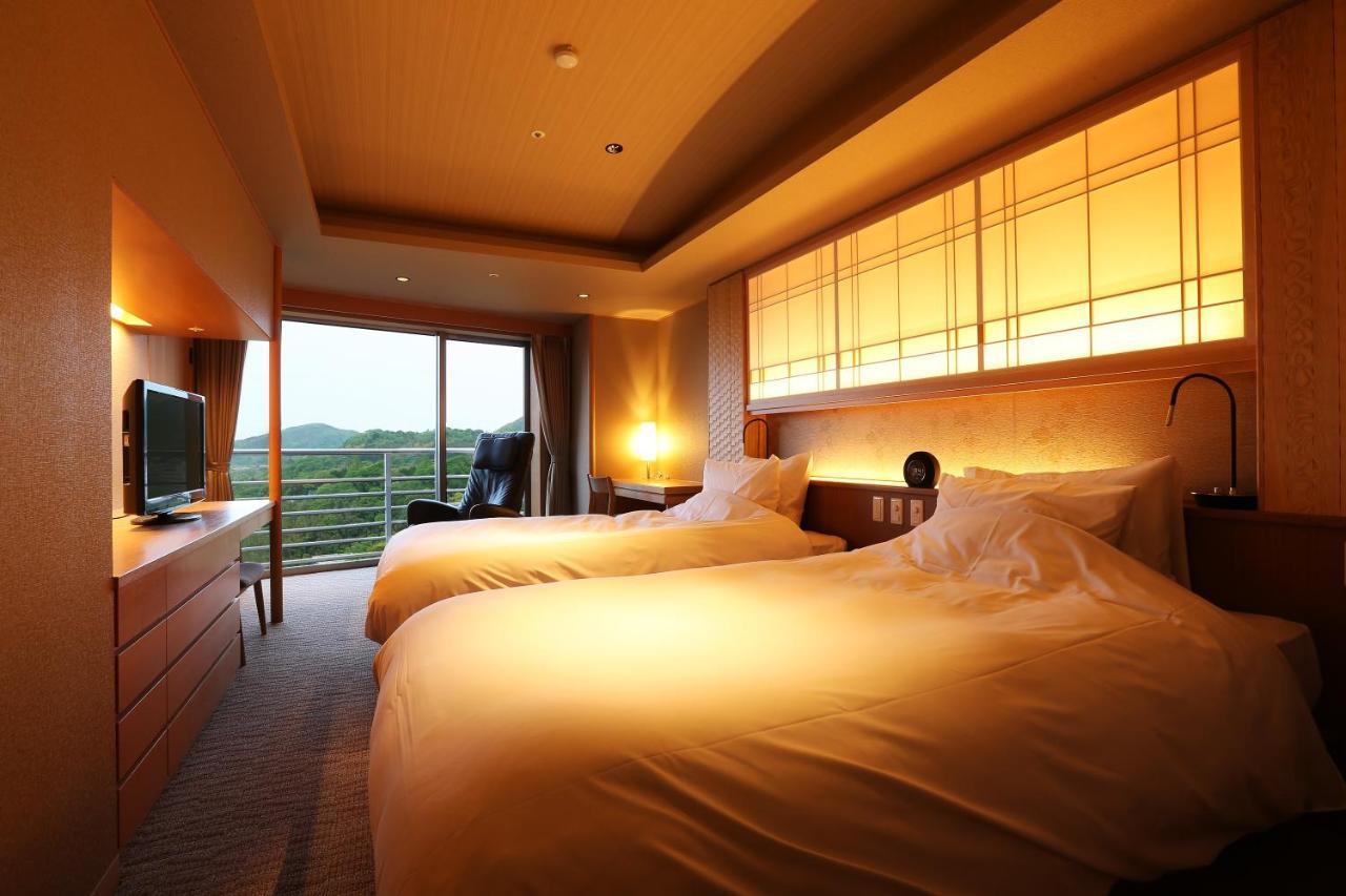 Arima Grand 4*